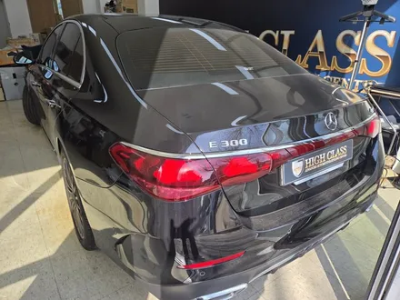 벤츠 E클래스 E53 AMG 적용되는 순정 세로 발광 그릴 / 서울 강동, 송파, 하남, 광진구