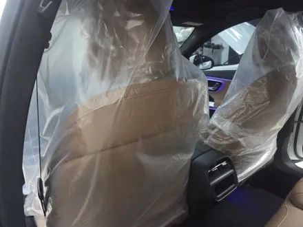 E클래스 E200 브라켓 형식 리어 모니터 손쉽게 탈부착 가능 제품 / 서울 강동, 송파, 하남, 광진구