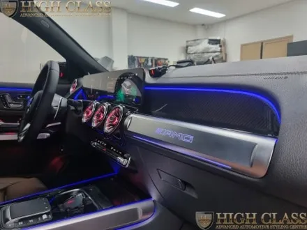 벤츠 GLB 35 AMG 헤드업디스플레이 + 대시보드 엠비언트 + 하단 센터콘솔 / 서울 강동, 송파, 하남, 광진구