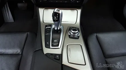 BMW520d 스틸브러쉬 실내랩핑.진해 루마이동점 / 창원시 진해구