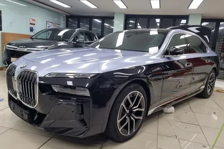 진해 창원 마산 루마썬팅 BMW 7시리즈 740d xDrive 인디비쥬얼 투톤 컬러 랩핑 & 버텍스 650 틴팅 시공 :) / 창원시 진해구
