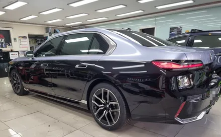 진해 창원 마산 루마썬팅 BMW 7시리즈 740d xDrive 인디비쥬얼 투톤 컬러 랩핑 & 버텍스 650 틴팅 시공 :) / 창원시 진해구