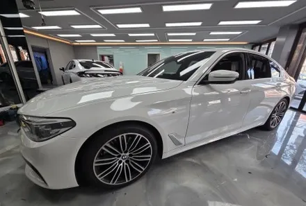 진해 창원 마산 루마썬팅 BMW 5시리즈 (G30 PreLCI) 루프스킨, 윈도우몰딩 랩핑 (크롬죽이기 랩핑) 시공 :) / 창원시 진해구