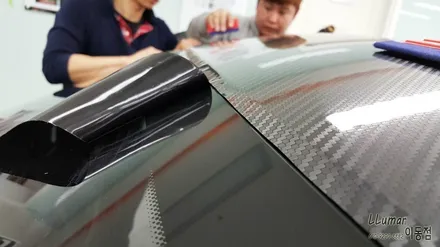 리얼카본 BMW520d 루프스킨 시공. 진해 루마이동점 / 창원시 진해구