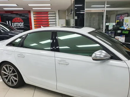 진해썬팅::아우디A6 루마TNT썬팅 시공:엠비언트라이트:실내랩핑 시공 / 창원시 진해구