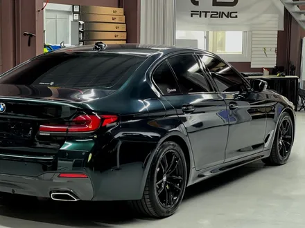 인천랩핑 BMW G30 520I(5시리즈) 고광택 다크 에메랄드 그린 전체랩핑 시공후기 / 인천 석남동