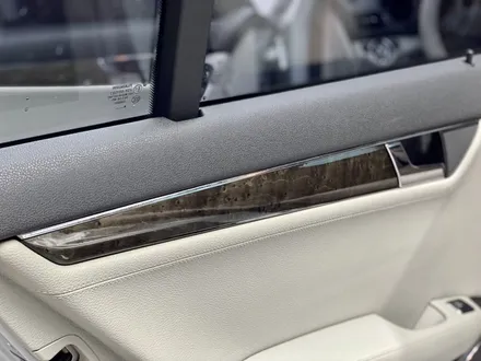 W204 C클래스 실내랩핑으로 올드한 우드는 안녕 / 인천 석남동