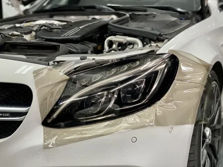 인천랩핑 C63 AMG 크롬딜리트(죽이기)와 라이트필름 시공 / 인천 석남동