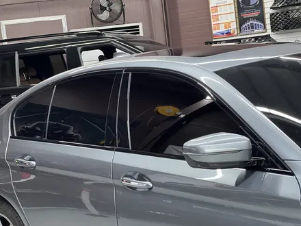 BMW 5시리즈 크롬죽이기 고광택필름으로 완성하기 / 인천 석남동