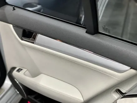W204 C클래스 실내랩핑으로 올드한 우드는 안녕 / 인천 석남동