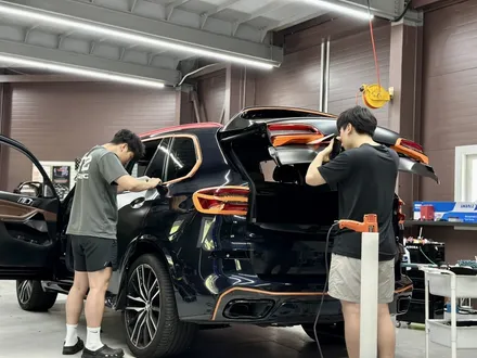 인천랩핑 BMW G05 X5 사틴블랙 전체랩핑과 크롬죽이기 시공기 / 인천 석남동