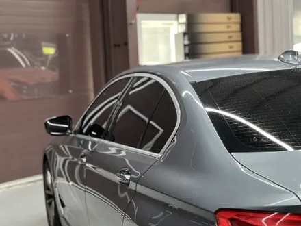 BMW 5시리즈 크롬죽이기 고광택필름으로 완성하기 / 인천 석남동