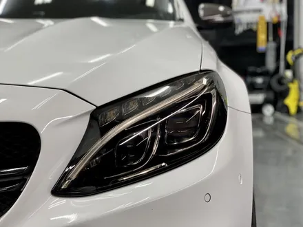 인천랩핑 C63 AMG 크롬딜리트(죽이기)와 라이트필름 시공 / 인천 석남동