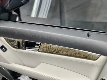 W204 C클래스 실내랩핑으로 올드한 우드는 안녕 / 인천 석남동