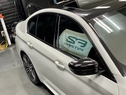 인천랩핑 BMW 520D(5시리즈) 크롬죽이기와 루프스킨 시공후기 / 인천 석남동