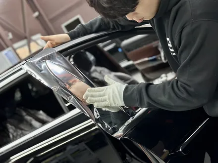 인천 신차패키지 제네시스 G90. B필러 크롬랩핑까지 / 인천 석남동