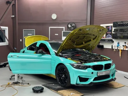 인천랩핑 BMW M4 고광택 티파니 전체랩핑 시공후기 / 인천 석남동