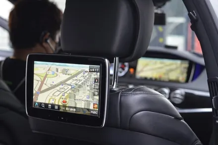 벤츠 S500 대구 네비 매립, M2C200A으로 설치했어요