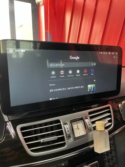 벤츠E300 W212 순정내비 사용 불편하다면 12.3인치 안드로이드올인원 어때?