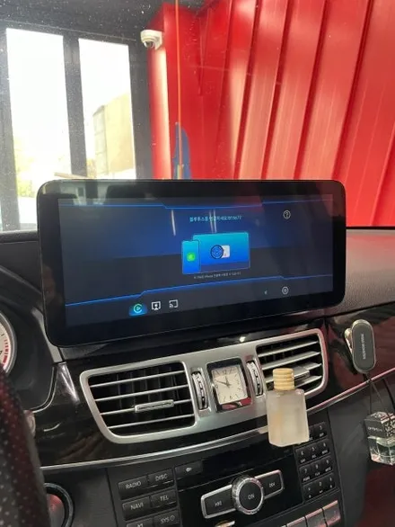 벤츠E300 W212 순정내비 사용 불편하다면 12.3인치 안드로이드올인원 어때?