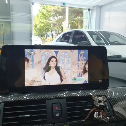 대구 BMW F30 320D 안드로이드올인원 12.3인치 장착
