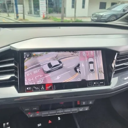 대구 아우디 Q4 이트론 순정형 어라운드뷰 장착하고 주차고수가 되어보세요:)