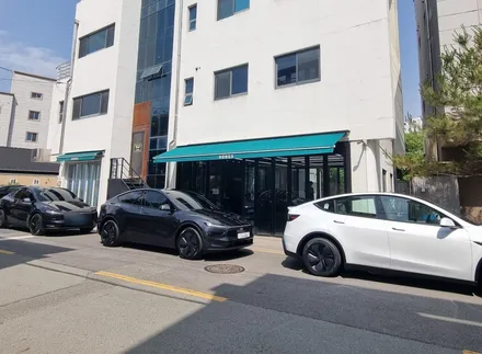 대구 테슬라 매장이 이곳이야? 주니퍼 신차패키지 선택이 쉬워요