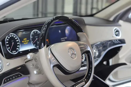 벤츠 마이바흐 W222 S500 M2C-200A 플러스, 리어모니터 연동 까지