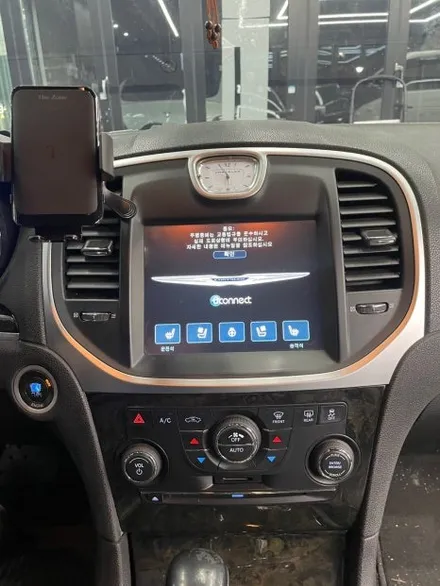 크라이슬러 순정PDI 셋탑네비 고장을 대처할 안드로이드올인원