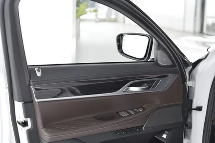 대구 BMW 740Ld 엠비언트 밤에 보면 더 예뻐