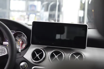 2016 벤츠 GLA200d(X156) 안드로이드 셋탑 대구 큐로이X 작업