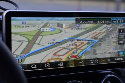 벤츠 GLA200 AUX생성, M2C-200A와 3D어라운드뷰 스카이뷰 장착까지, 홍스대구