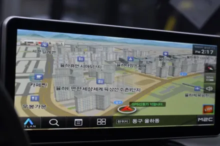 [15년식 C200 M2C 3D어라운드뷰] 골라보는 재미가 쏠쏠한 M2C 200A 카블릿과 안전운전을 위한 필수템 아이뷰
