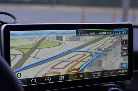 벤츠 GLA200 AUX생성, M2C-200A와 3D어라운드뷰 스카이뷰 장착까지, 홍스대구
