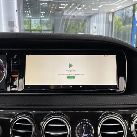 벤츠 S클래스 W222 정전식 터치패널과 M2C200A PLUS로 더 편리해진 모니터사용