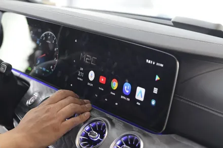 대구 벤츠 C257 CLS450 M2C-200A PLUS 고화질 안드로이드 내비