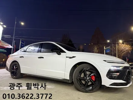 광주휠수리[광주전남 쏘나타 블랙휠과 빨강켈리퍼로 완성한 묵직하고 스포티한 쏘나타 되기 !]_쏘나타휠도색(검정반무광).쏘나타켈리퍼도색(빨강).광주휠복원.광주쏘나타휠도색.전남쏘나타 / 광주 북구 삼각동