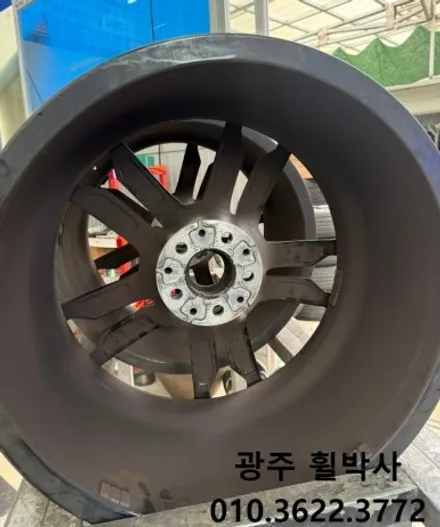 [광주BMW휠도색]<전남광주BMW Z4 긁힌휠, 휠복원과 휠도색으로 업그레이드된 비엠떠블!>_비엠떠블휠상처복원.비엠떠블휠도색.BMW휠복원..BMW휠수리.광주휠도색.전남휠도색 / 광주 북구 삼각동