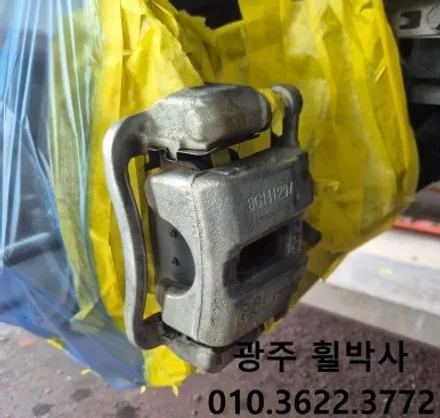 광주전남휠도색[제네시스g70휠도색&브레이크도색으로 새차되자!]광주제네시스휠복원.광주제네시스휠상.광주전남제네시스휠수리.광주제네시스휠도색.제네시스켈리퍼도색 / 광주 북구 삼각동