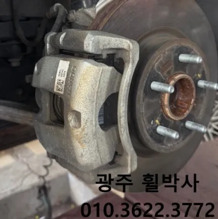 광주전남휠도색[제네시스g70휠도색&브레이크도색으로 새차되자!]광주제네시스휠복원.광주제네시스휠상.광주전남제네시스휠수리.광주제네시스휠도색.제네시스켈리퍼도색 / 광주 북구 삼각동