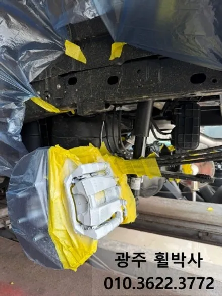 휠박사_광주휠도색.광주캘리퍼도색<광주타스만켈리퍼도색(검정)+휠도색>.광주켈리퍼도색.광주브레이크도색.광주검정유광휠도색.블랙유광휠도색.광주휠수리.광주휠복원.광주타스만캘리퍼도색 / 광주 북구 삼각동