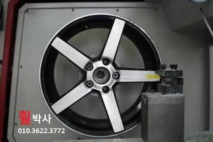 광주 휠박사_ 바쁜 생활 속에 휠복원 전문점에서 하루만에 다시 내차 벤츠에 변화를 / 광주 북구 삼각동