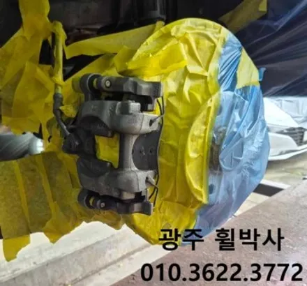 휠박사<광주아우디Q3켈리퍼도색(빨강),아우디휠도색(검정유광휠도색)>_광주켈리퍼도색.광주휠도색.전남휠도색.광주휠복원.광주브레이크도색.광주아우디Q3휠도색.광주아우디Q3켈리퍼도색.전남 / 광주 북구 삼각동
