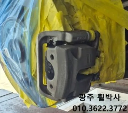 휠박사_<광주 벤츠GLE  AMG53 켈리퍼도색(골드)+검정반무광휠도색>_광주벤츠휠도색_광주벤츠켈리퍼도색_금색.골드.블랙.검정 / 광주 북구 삼각동