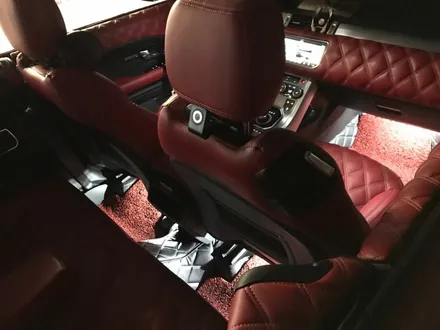 부산풋등 무드등앰비언트레인지로버이보크컨버터블 / 부산 수영구 광안동