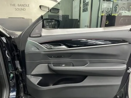 부산BMW6GT튜닝 회오리스피커엠비언트와크리스탈기어봉은필수요소죠 / 부산 수영구 광안동