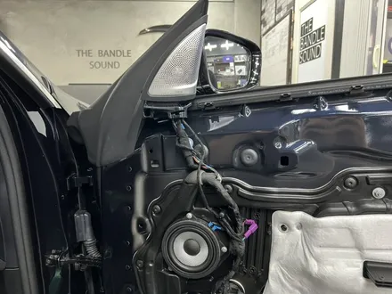 부산BMW6GT튜닝 회오리스피커엠비언트와크리스탈기어봉은필수요소죠 / 부산 수영구 광안동