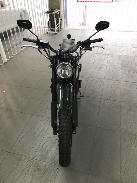 부산바이크랩핑 에이버리슈프림카마인레드 / 부산 수영구 광안동