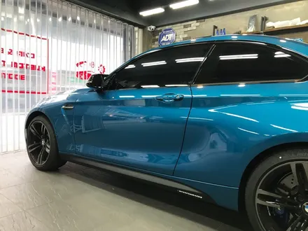 부산BMW의M2사이드미러를리얼카본으로! 풋등엠비언트로무드있게 / 부산 수영구 광안동