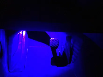 부산BMW의M2사이드미러를리얼카본으로! 풋등엠비언트로무드있게 / 부산 수영구 광안동